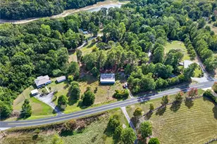 1320 Franklin Co Boat Ramp Rd, Lavonia, GA 30553 - Photo 10