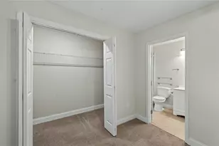 2492 Maple St, East Point, GA 30344 - Photo 36