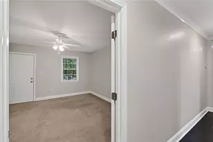 2492 Maple St, East Point, GA 30344 - Photo 24