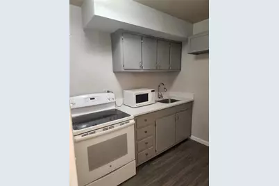 300 Peachtree Street NE #5L, Atlanta, GA 30308 - Photo 6