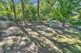 2274 Burch Cir NE, Atlanta, GA 30319 - Photo 38