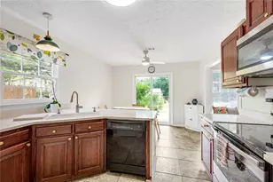 2014 Arbor Forest Dr SW, Marietta, GA 30064 - Photo 6