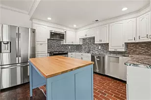 2632 Peachtree Rd NW, Atlanta, GA 30305 - Photo 2