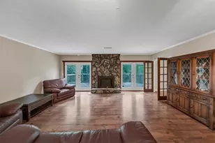 575 Periwinkle Dr, Roswell, GA 30075 - Photo 8