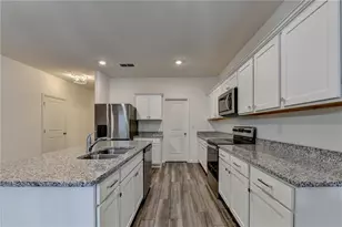 304 Coronado Dr, Locust Grove, GA 30248 - Photo 16