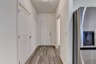 304 Coronado Dr, Locust Grove, GA 30248 - Photo 10