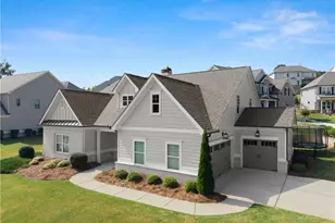 5785 Meadow Trace Ct, Jefferson, GA 30549 - Photo 2