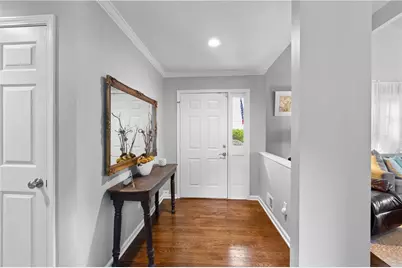 1055 Club Place NE, Atlanta, GA 30319 - Photo 6