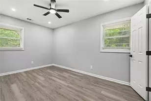 2676 Beacon Dr, Atlanta, GA 30349 - Photo 16