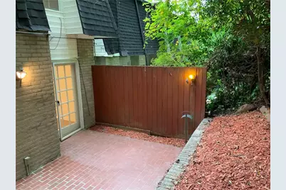 5440 Chemin De Vie, Sandy Springs, GA 30342 - Photo 20