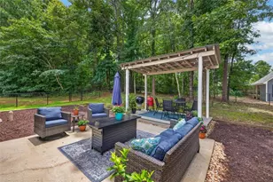 135 Clear Spring Ln, Oxford, GA 30054 - Photo 18