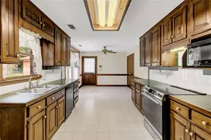 2570 Benton Dr, Jonesboro, GA 30236 - Photo 8