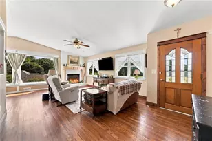 142 Collett Dr, Canton, GA 30115 - Photo 4