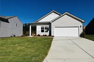 48 Crescent Dr, Carrollton, GA 30116 - Photo 1