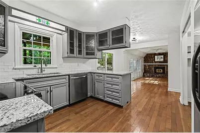201 Hunting Creek Drive, Marietta, GA 30068 - Photo 2