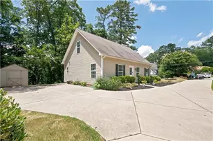 728 Skyview Dr NE, Marietta, GA 30060 - Photo 20