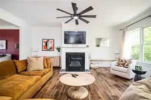 2199 Collins Dr NW, Atlanta, GA 30318 - Photo 14