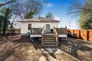1447 Bryan Ave, East Point, GA 30344 - Photo 38