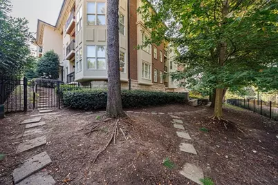828 Highland Lane #2204, Atlanta, GA 30306 - Photo 32