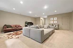 1010 Milhaven Dr, Roswell, GA 30076 - Photo 48