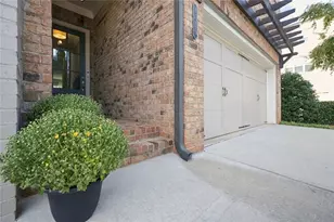 1010 Milhaven Dr, Roswell, GA 30076 - Photo 2