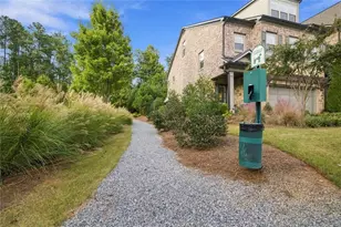 1010 Milhaven Dr, Roswell, GA 30076 - Photo 72