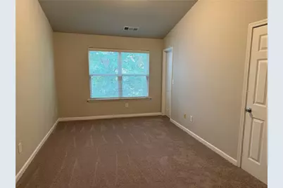 1105 Liberty Parkway NW, Atlanta, GA 30318 - Photo 10
