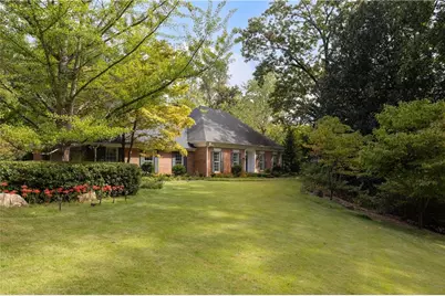 5715 Lake Island Drive, Sandy Springs, GA 30327 - Photo 2