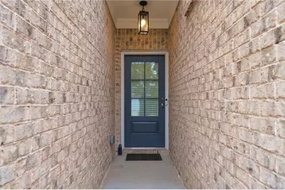 5124 Hillington Way, Sugar Hill, GA 30518 - Photo 4