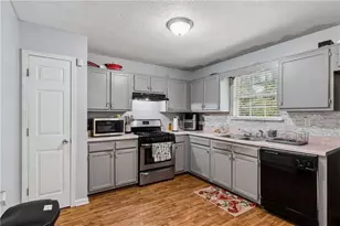 7598 Stonebush Way, Douglasville, GA 30134 - Photo 6