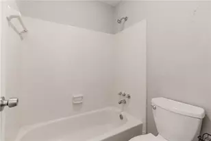 5557 Mountain Springs Cir, Stone Mountain, GA 30088 - Photo 20