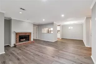 5557 Mountain Springs Cir, Stone Mountain, GA 30088 - Photo 6