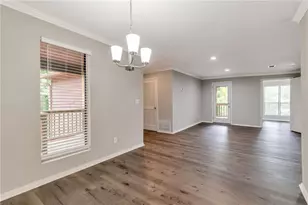 5557 Mountain Springs Cir, Stone Mountain, GA 30088 - Photo 8