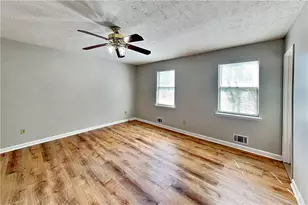 6690 Judy Ln, Riverdale, GA 30296 - Photo 8