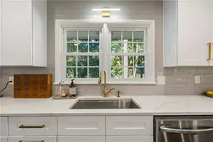 2022 Deren Way NE, Atlanta, GA 30345 - Photo 14