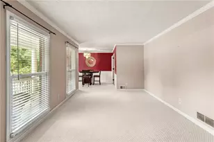 1749 Rangewood Dr SW, Lilburn, GA 30047 - Photo 8
