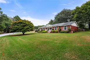 1749 Rangewood Dr SW, Lilburn, GA 30047 - Photo 2