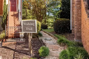 4002 Manchester Cir, Roswell, GA 30075 - Photo 44