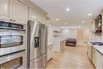 7680 Ryefield Drive, Sandy Springs, GA 30350 - Photo 24