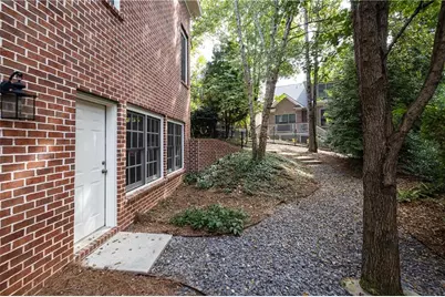 835 Glengate Place, Sandy Springs, GA 30328 - Photo 42