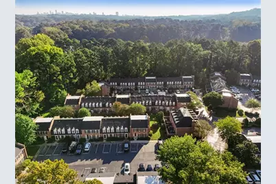 16 Palace Green Place NW, Atlanta, GA 30318 - Photo 4