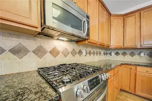 2776 Loftview Square, Atlanta, GA 30339 - Photo 8