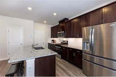 2490 Canning View Avenue, Lawrenceville, GA 30044 - Photo 10
