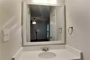 1174 Winterberry Ct, Lawrenceville, GA 30043 - Photo 10