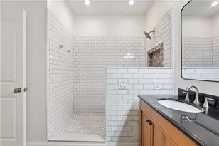 5455 Chemin De Vie, Sandy Springs, GA 30342 - Photo 14
