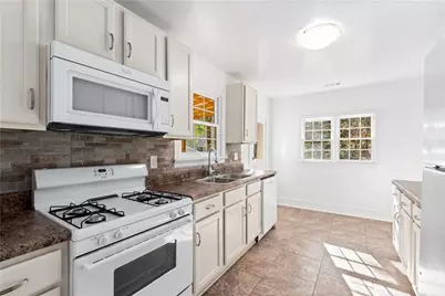3310 E Roxboro Road #A, Atlanta, GA 30324 - Photo 8