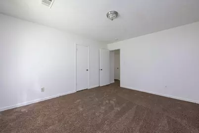8165 Magnolia Drive, Jonesboro, GA 30238 - Photo 10