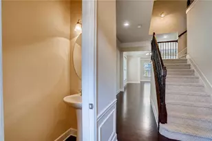 2544 Josselyn Ln SE, Smyrna, GA 30080 - Photo 4