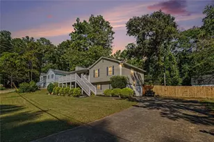 445 Holly Ln, Canton, GA 30115 - Photo 4