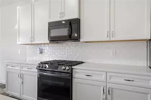 95 Royal Oaks Dr NE, Rome, GA 30165 - Photo 1
